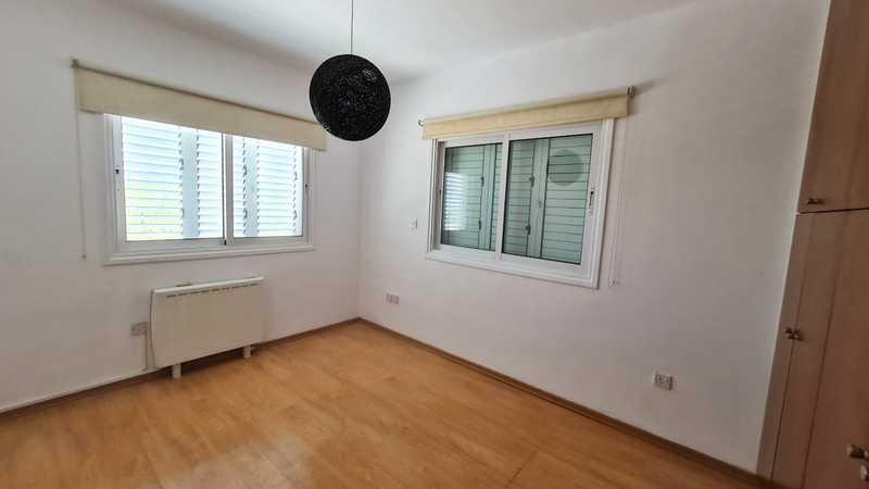 3-bedroom penthouse to rent: https://www.bazaraki.com/adv/5786490_3-bedroom-penthouse-to-rent (www.bazaraki.com)