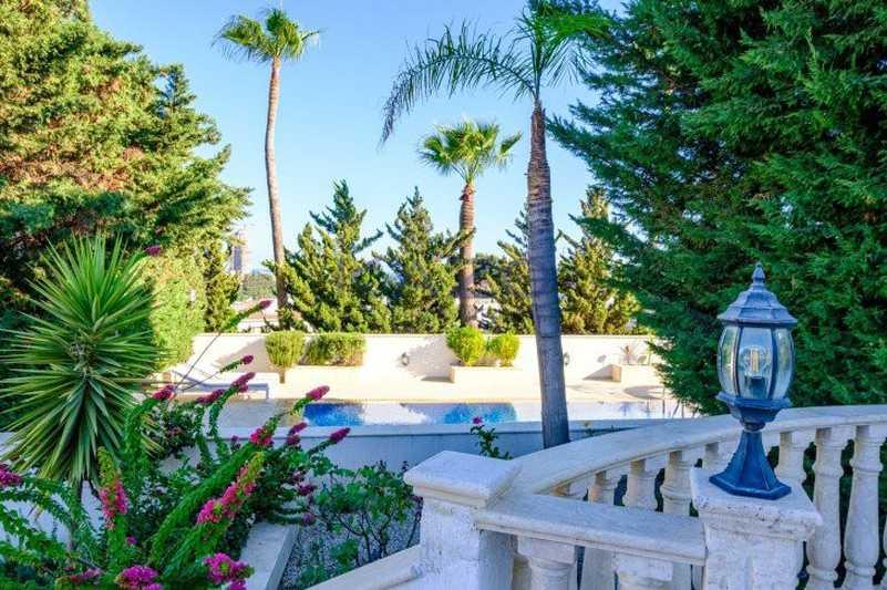 6-bedroom detached house for sale: https://www.bazaraki.com/adv/5787353_6-bedroom-detached-house-for-sale (www.bazaraki.com)
