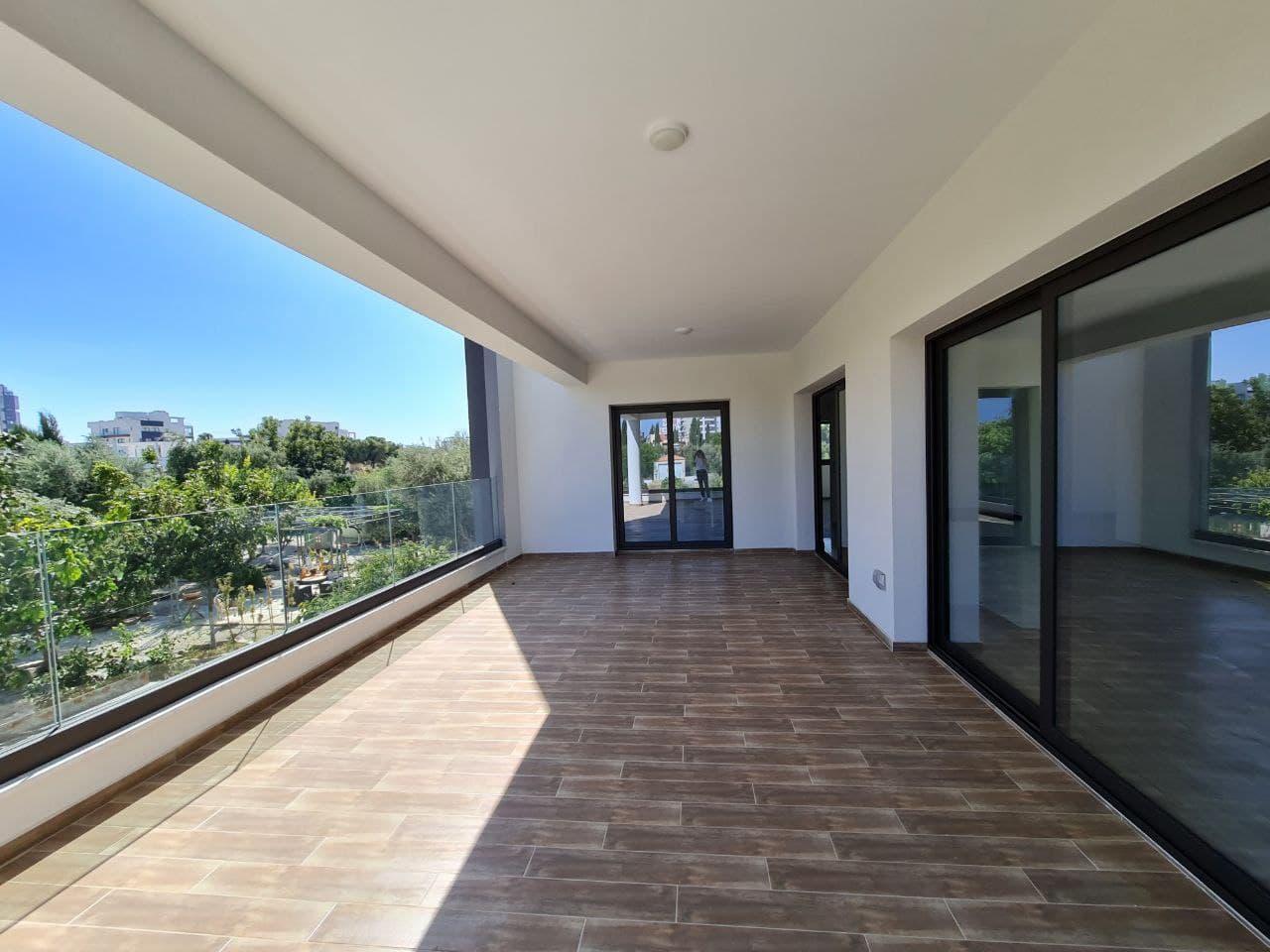 New 3-bedroom apartment in Limassol № 149380: https://dom.com.cy/en/catalog/sale/149380/ (dom.com.cy)