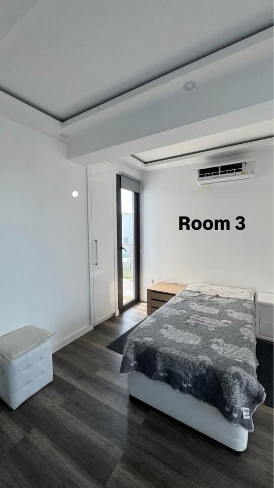 Penthouse in Larnaca (3 Bedroom): https://www.facebook.com/marketplace/item/1849957739188774 (www.facebook.com)