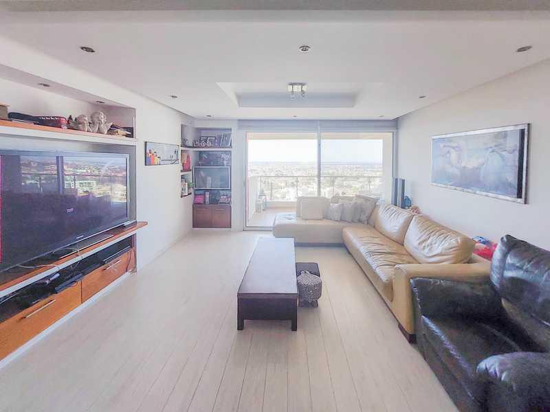 3-bedroom apartment to rent: https://www.bazaraki.com/adv/5794571_3-bedroom-apartment-to-rent (www.bazaraki.com)
