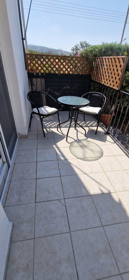 1 bedroom Peyia: https://www.facebook.com/marketplace/item/2222150261546578 (www.facebook.com)
