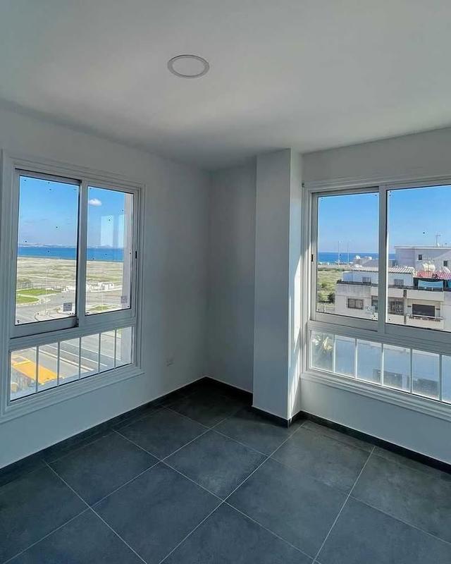 2 Beds 1 Bath Apartment/condo: https://www.facebook.com/marketplace/item/1209469877551850 (www.facebook.com)
