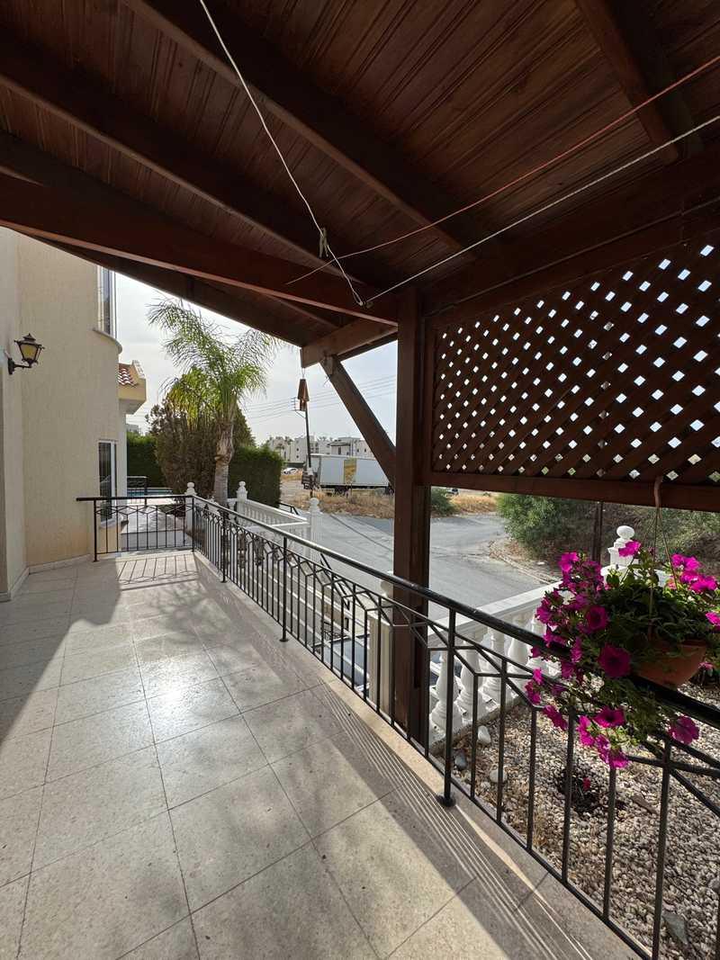 4-bedroom villa to rent: https://www.bazaraki.com/adv/5793338_4-bedroom-villa-to-rent (www.bazaraki.com)