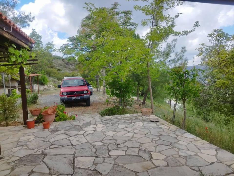 HOUSE LANIA: https://www.facebook.com/marketplace/item/1368122424239803 (www.facebook.com)