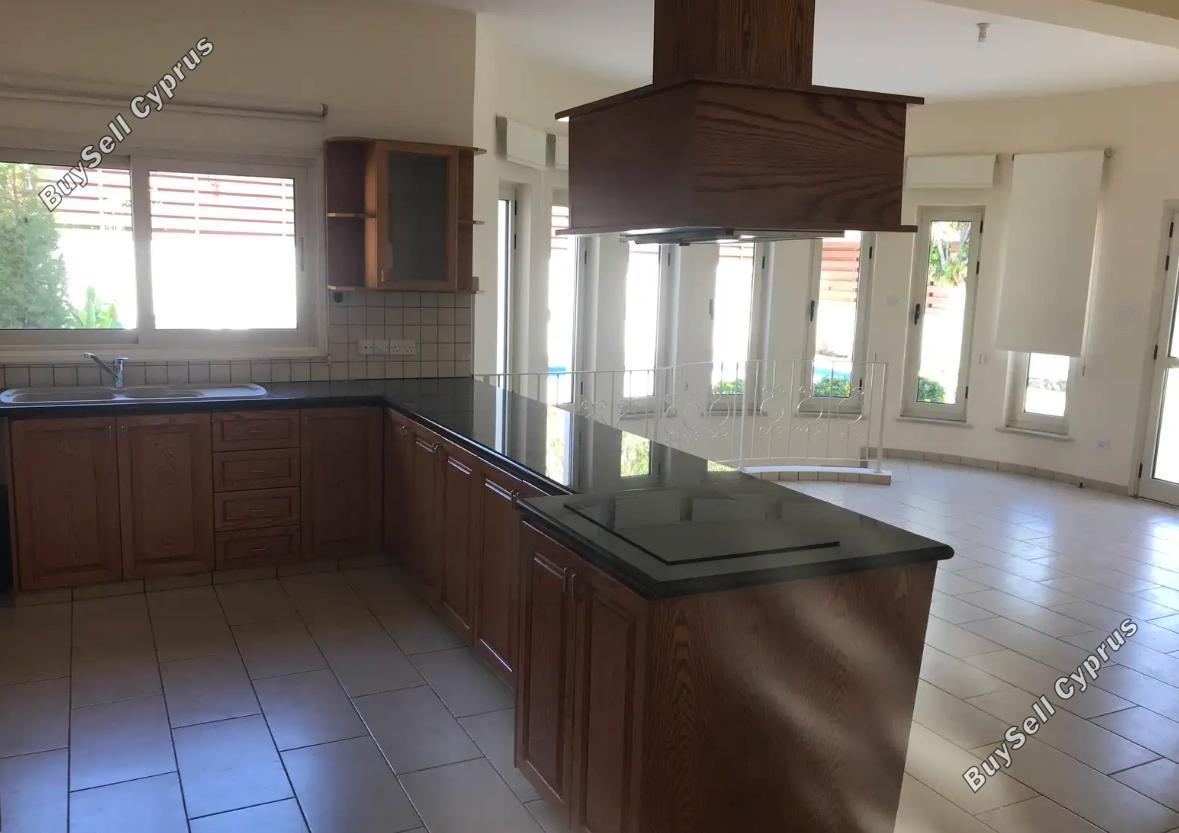 4 Bedroom Detached house to rent in Aglantzia, Nicosia: https://www.buysellcyprus.com/property-for-rent/nicosia/aglantzia/4-bed-detached-house-to-rent-aglantzia-nicosia-1794366.html (www.buysellcyprus.com)