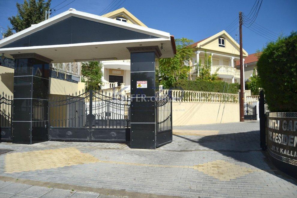 Spacious Fully Furnished Villa with 6 Bedrooms in Germasoyeia: https://www.offer.com.cy/en/spacious-fully-furnished-villa-with-6-bedrooms-in-germasoyeia/21-816124/ (www.offer.com.cy)