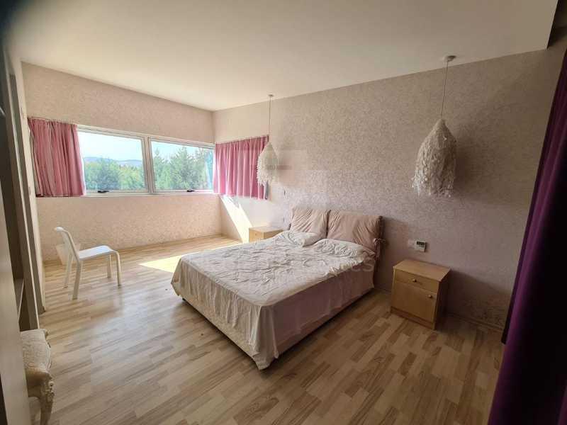 4-bedroom detached house for sale: https://www.bazaraki.com/adv/5797301_4-bedroom-detached-house-for-sale (www.bazaraki.com)