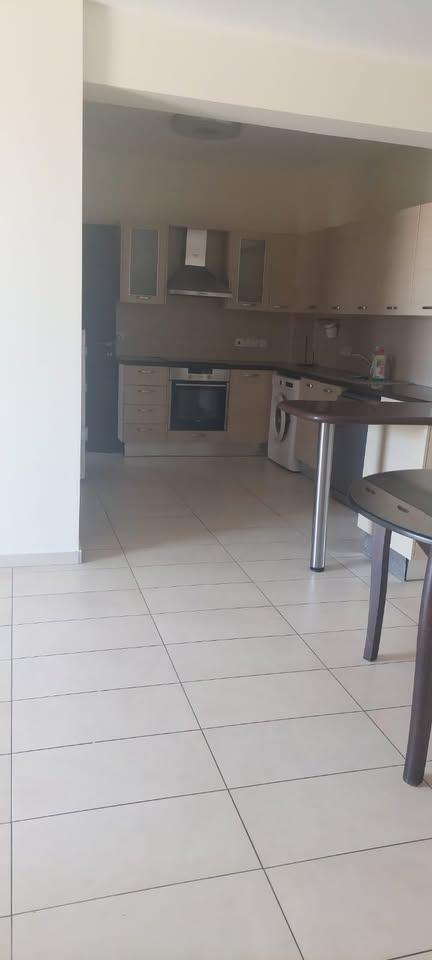 3 Beds 1 Bath Apartment/condo: https://www.facebook.com/marketplace/item/1193185722031928 (www.facebook.com)