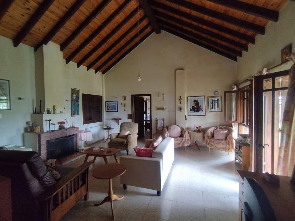 HOUSE LANIA: https://www.facebook.com/marketplace/item/1368122424239803 (www.facebook.com)