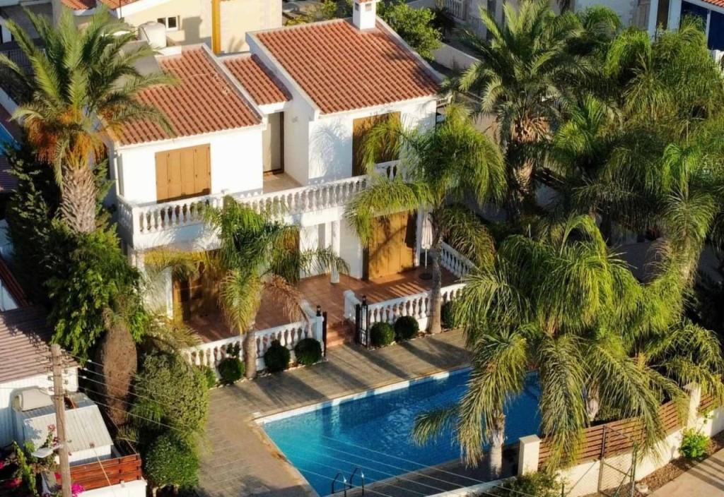 3 Bedroom Detached House For Rent: https://www.zyprus.com/property/38952/3-bedrooms-house-detached-house-in-agia-thekla-famagusta (www.zyprus.com)