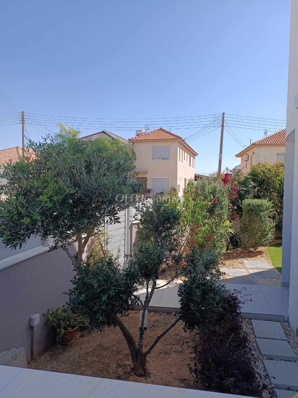 House (Detached) in Kolossi, Limassol for Sale: https://www.offer.com.cy/en/house-detached-in-kolossi-limassol-for-sale/21-816895/ (www.offer.com.cy)