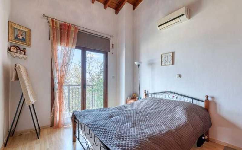 3-bedroom villa for sale: https://www.bazaraki.com/adv/5787586_3-bedroom-villa-for-sale (www.bazaraki.com)