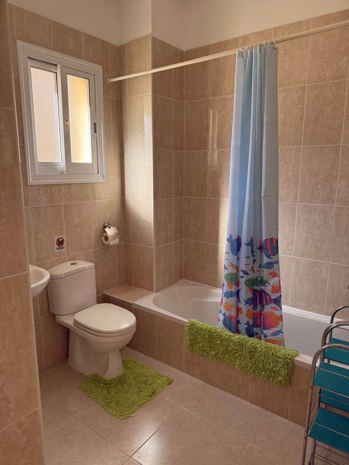 1 Bedroom, Garden Apartment: https://www.facebook.com/marketplace/item/966639192210298 (www.facebook.com)