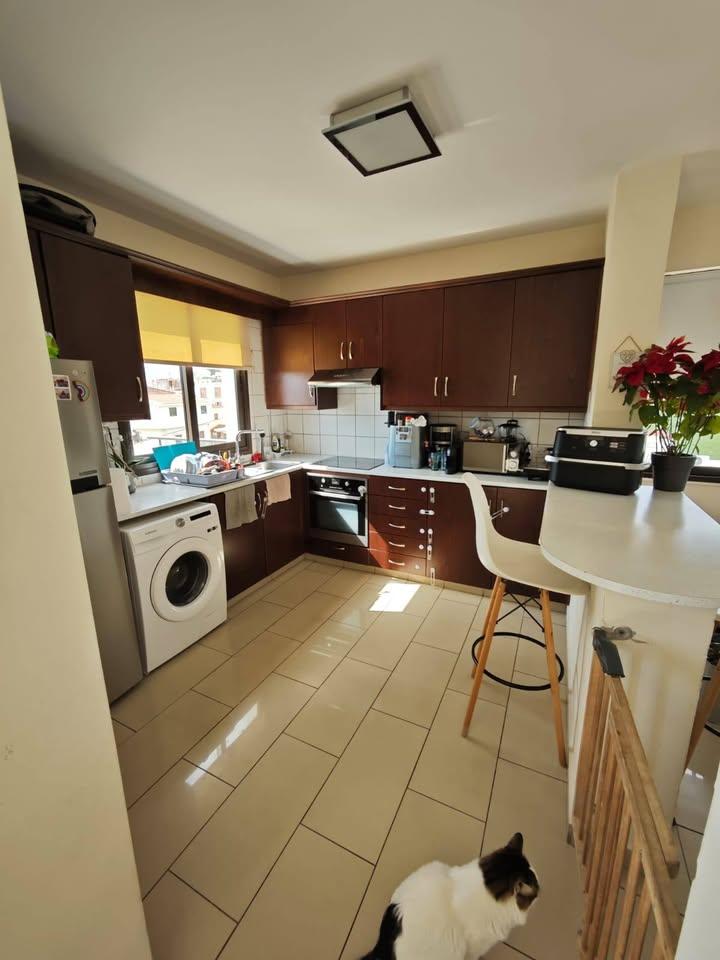 3 Bedroom Penthouse: https://www.facebook.com/marketplace/item/9767873843293947 (www.facebook.com)