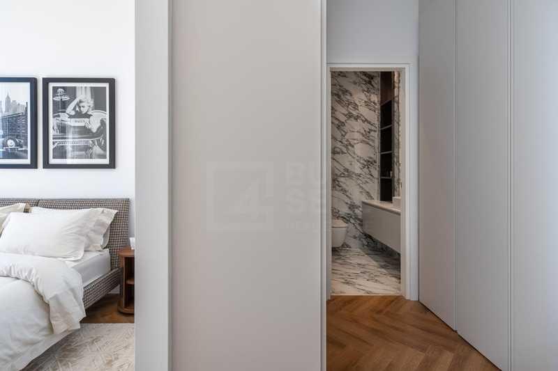 5-bedroom apartment to rent: https://www.bazaraki.com/adv/5797377_5-bedroom-apartment-to-rent (www.bazaraki.com)