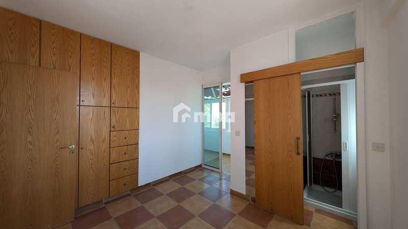 Three-storey building, located in kaimakli, nicosia: https://www.bazaraki.com/adv/5791894_three-storey-building-located-in-kaimakli-nicosia (www.bazaraki.com)
