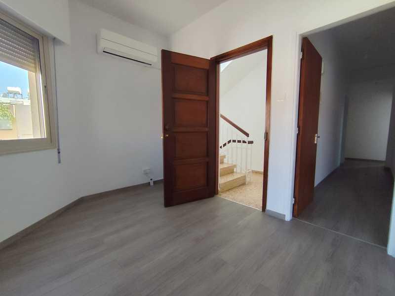 3-bedroom semi-detached to rent: https://www.bazaraki.com/adv/5794051_3-bedroom-semi-detached-to-rent (www.bazaraki.com)