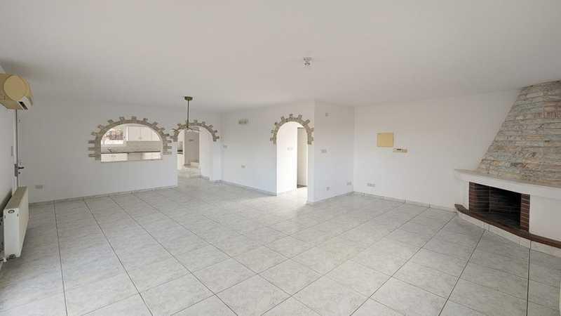 3-bedroom detached house for sale: https://www.bazaraki.com/adv/5792215_3-bedroom-detached-house-for-sale (www.bazaraki.com)
