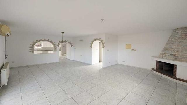 3-bedroom detached house for sale: https://www.bazaraki.com/adv/5792215_3-bedroom-detached-house-for-sale (www.bazaraki.com)