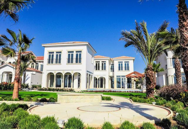 New 5-bedroom villa in Larnaca № 153380: https://dom.com.cy/en/catalog/sale/153380/ (dom.com.cy)