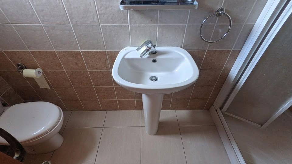Spacious, 3- Bedroom Apartment for sale in Drosia area, Larnaca: https://www.facebook.com/marketplace/item/1037266251663112 (www.facebook.com)