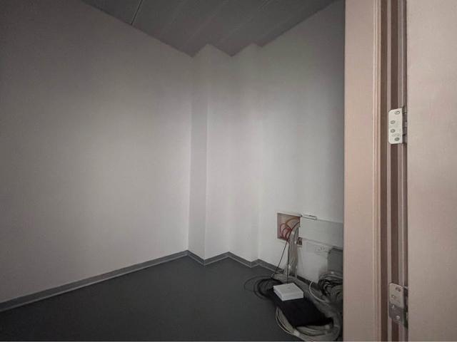 Office in Glastonos, prime location: https://www.facebook.com/marketplace/item/520568101118992 (www.facebook.com)