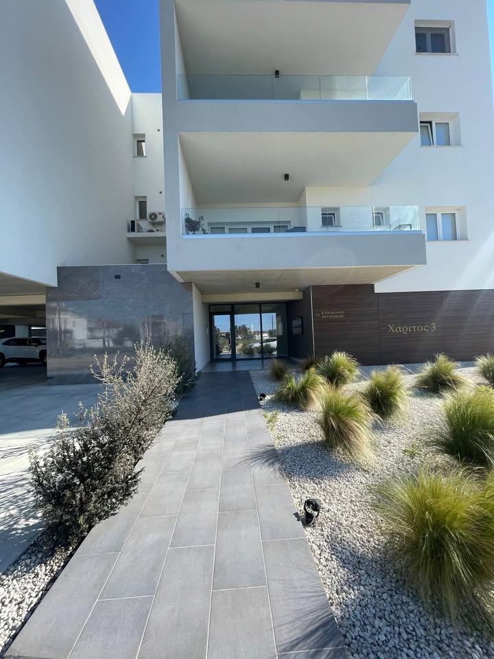 2 Beds 2 Baths Apartment/condo: https://www.facebook.com/marketplace/item/23891436747141468 (www.facebook.com)