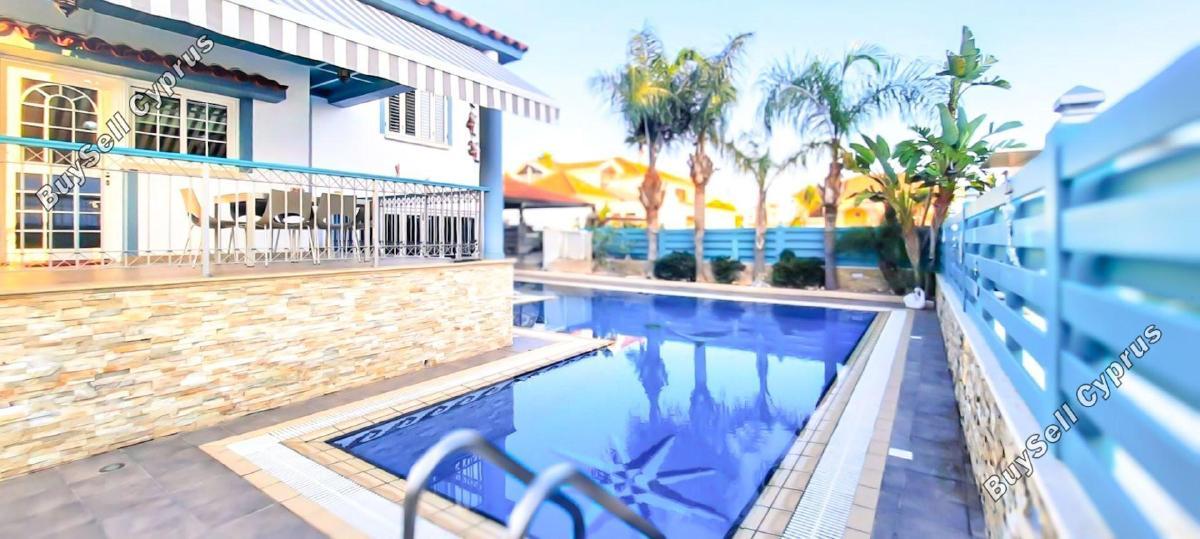 5 Bedroom Detached house for sale in Livadia Larnacas, Larnaca: https://www.buysellcyprus.com/property-for-sale/larnaca/livadia-larnacas/5-bed-detached-house-for-sale-livadia-larnacas-larnaca-1795539.html (www.buysellcyprus.com)