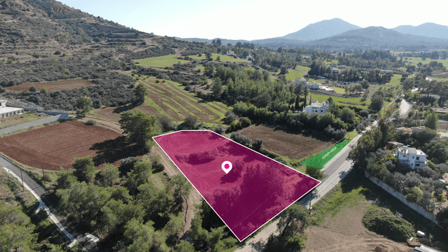 Residential land 1482 m²: https://www.bazaraki.com/adv/5788688_residential-land-1482-m2 (www.bazaraki.com)