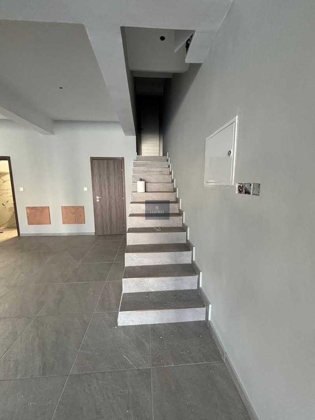 Office in tombs of the kings: https://www.bazaraki.com/adv/5788775_office-in-tombs-of-the-kings (www.bazaraki.com)