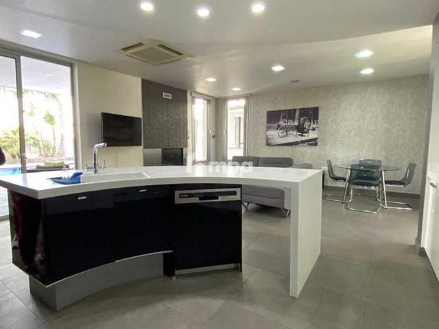 5-bedroom detached house to rent: https://www.bazaraki.com/adv/5789063_5-bedroom-detached-house-to-rent (www.bazaraki.com)