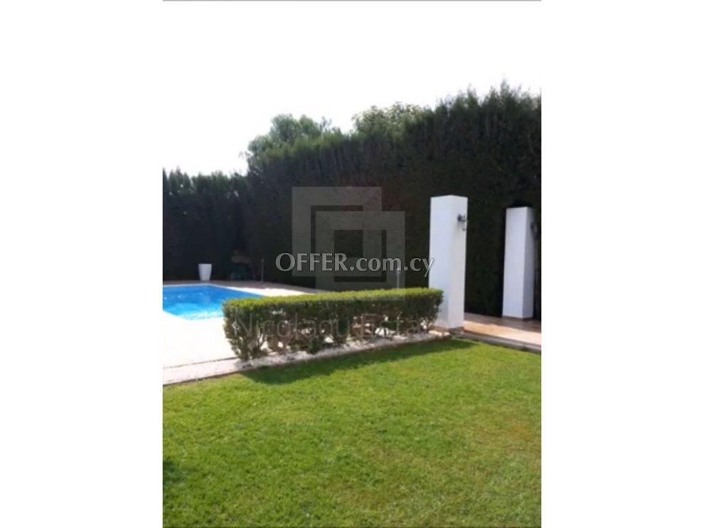 Beautiful villa with swimming pool 100m from Dasoudi beach in Potamos Germasogia: https://www.offer.com.cy/en/beautiful-villa-with-swimming-pool-100m-from-dasoudi-beach-in-potamos-germasogia/21-712140/ (www.offer.com.cy)