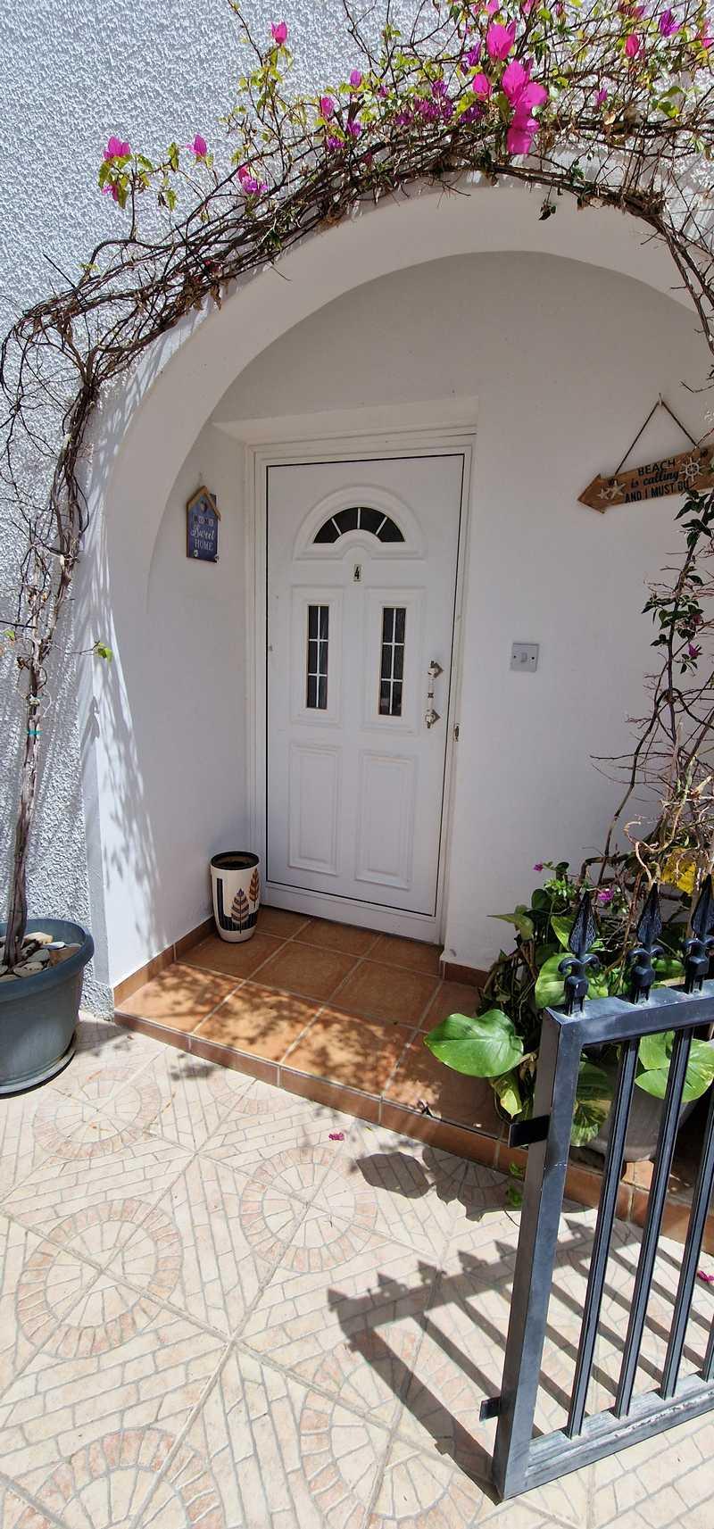 3-bedroom maisonette to rent: https://www.bazaraki.com/adv/5797411_3-bedroom-maisonette-to-rent (www.bazaraki.com)