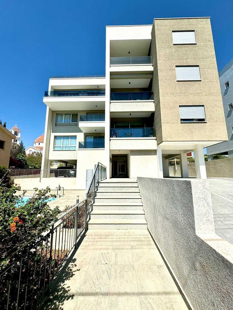 2-bedroom apartment to rent: https://www.bazaraki.com/adv/5792525_2-bedroom-apartment-to-rent (www.bazaraki.com)