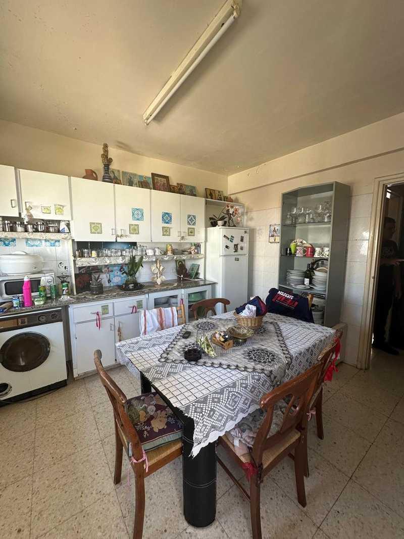 2-bedroom apartment for sale: https://www.bazaraki.com/adv/5789285_2-bedroom-apartment-for-sale (www.bazaraki.com)
