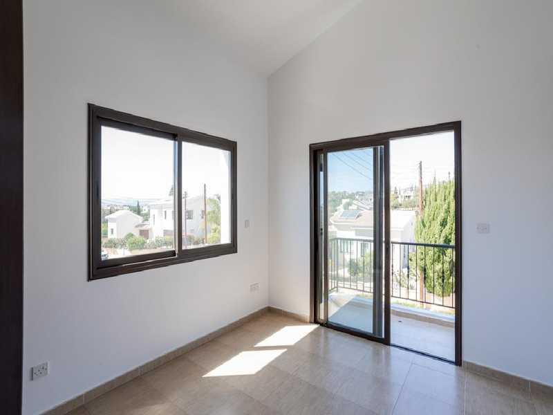3-bedroom villa for sale: https://www.bazaraki.com/adv/5797339_3-bedroom-villa-for-sale (www.bazaraki.com)