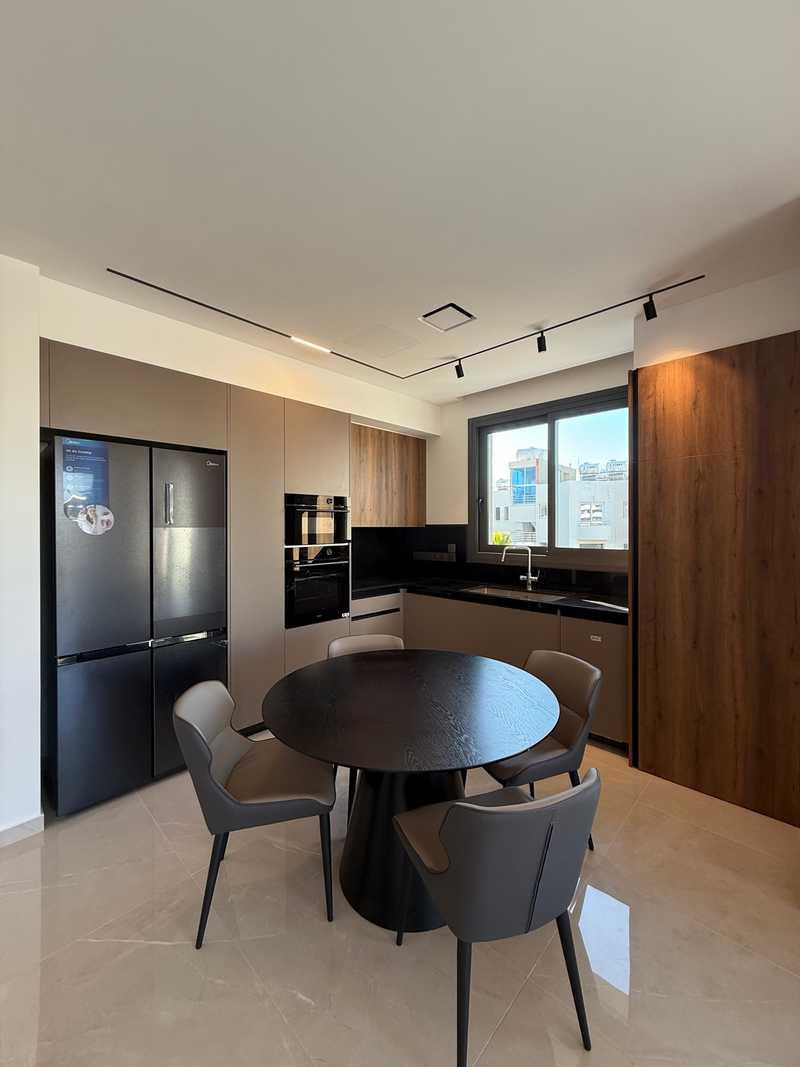 2-bedroom apartment to rent: https://www.bazaraki.com/adv/5796011_2-bedroom-apartment-to-rent (www.bazaraki.com)