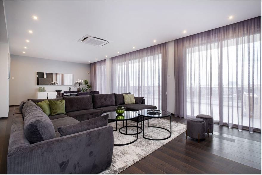 New 6-bedroom penthouse for rent in Town Center Larnaca, Cyprus. - Object № 150079: https://dom.com.cy/en/catalog/rent/150079/ (dom.com.cy)