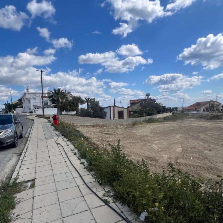 New 2-bedroom penthouse in Larnaca № 153147: https://dom.com.cy/en/catalog/sale/153147/ (dom.com.cy)