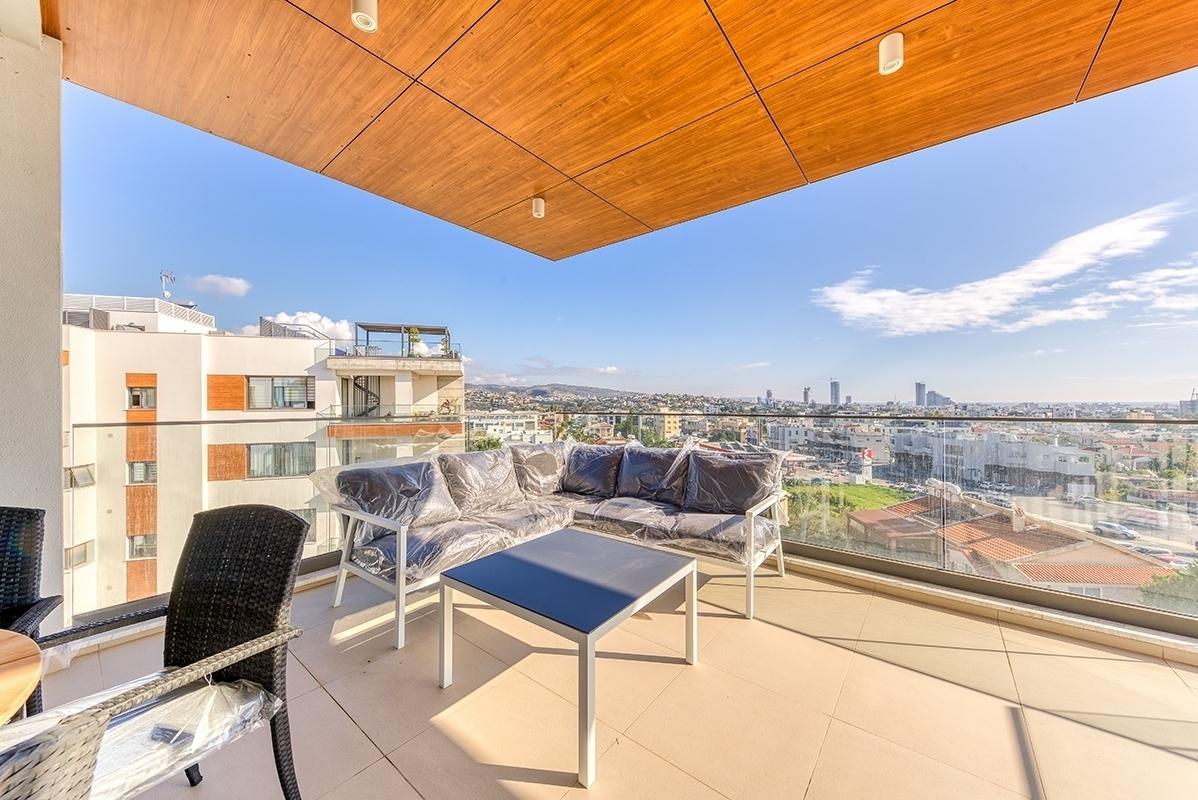 4-bedroom penthouse in Limassol №150196: https://dom.com.cy/en/catalog/rent/150196/ (dom.com.cy)