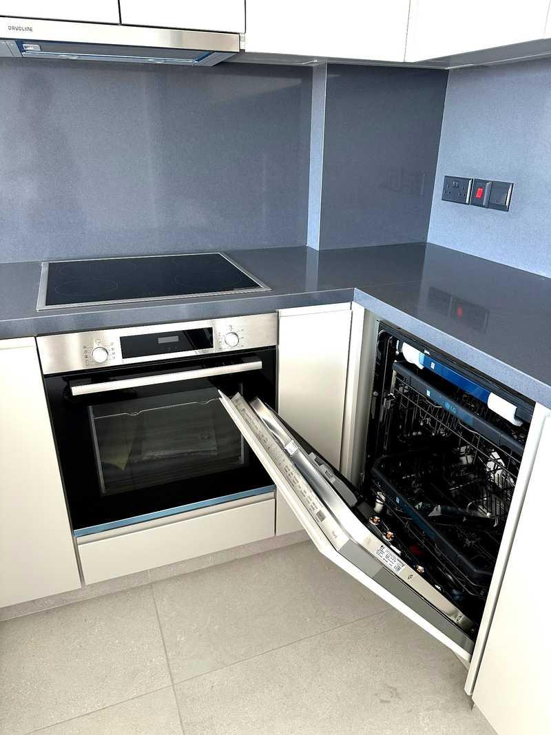 3-bedroom apartment to rent: https://www.bazaraki.com/adv/5798279_3-bedroom-apartment-to-rent (www.bazaraki.com)