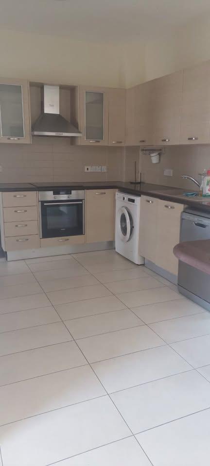 3 Beds 1 Bath Apartment/condo: https://www.facebook.com/marketplace/item/1193185722031928 (www.facebook.com)