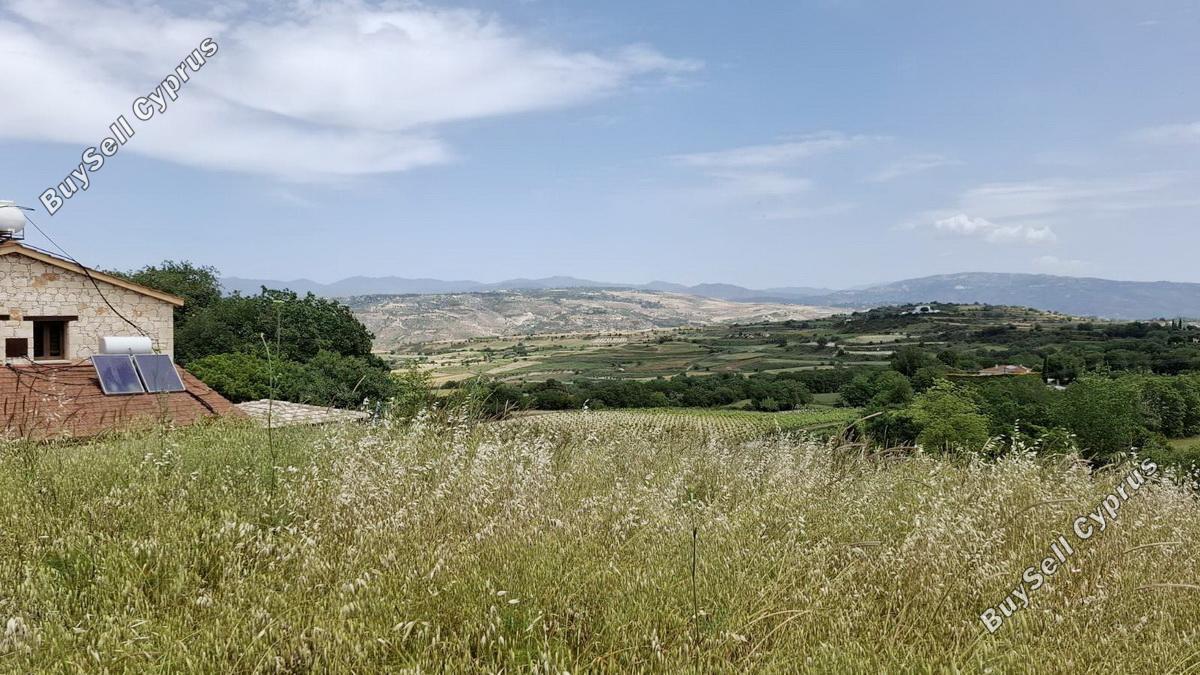 1,050 SQM Residential Land for sale in Stroumbi, Paphos: https://www.buysellcyprus.com/property-for-sale/paphos/stroumbi/land-for-sale-stroumbi-paphos-1797002.html (www.buysellcyprus.com)
