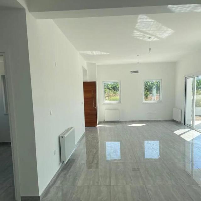 4-bedroom villa in Paphos № 152632: https://dom.com.cy/en/catalog/sale/152632/ (dom.com.cy)