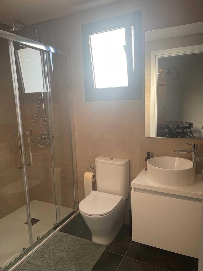 1-bedroom apartment to rent: https://www.bazaraki.com/adv/5786963_1-bedroom-apartment-to-rent (www.bazaraki.com)