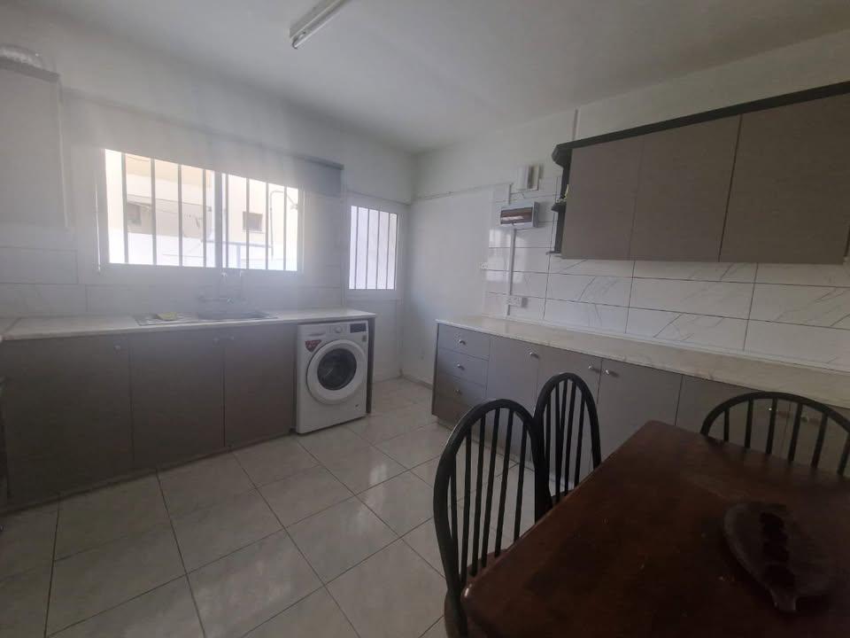 3 Beds 3 Baths House: https://www.facebook.com/marketplace/item/3675489166082502 (www.facebook.com)