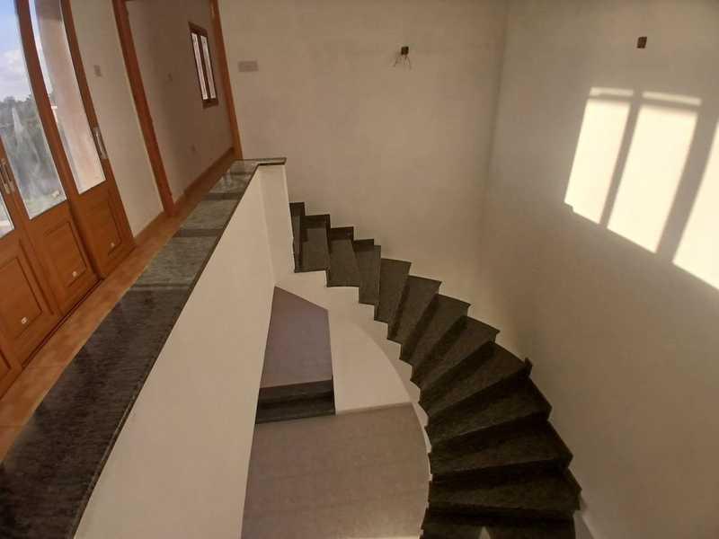 5-bedroom villa for sale: https://www.bazaraki.com/adv/5789297_5-bedroom-villa-for-sale (www.bazaraki.com)