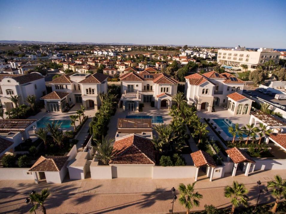 New commercial in Larnaca № 153374: https://dom.com.cy/en/catalog/sale/153374/ (dom.com.cy)