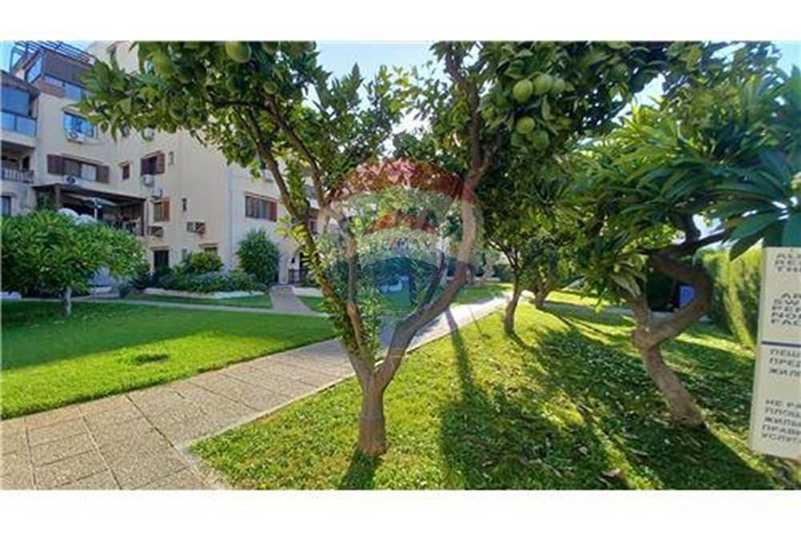 2-bedroom apartment to rent: https://www.bazaraki.com/adv/5787670_2-bedroom-apartment-to-rent (www.bazaraki.com)